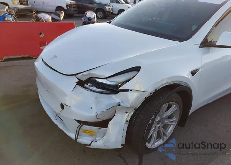2022 Tesla Model Y Long Range Dual Motor All-Wheel Drive from USA, damaged, VIN 7SAYGDEE9NF453443